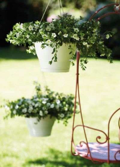 Self-watering Hanging Pot 30cm white